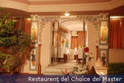 Choice_restaurant_entrance_